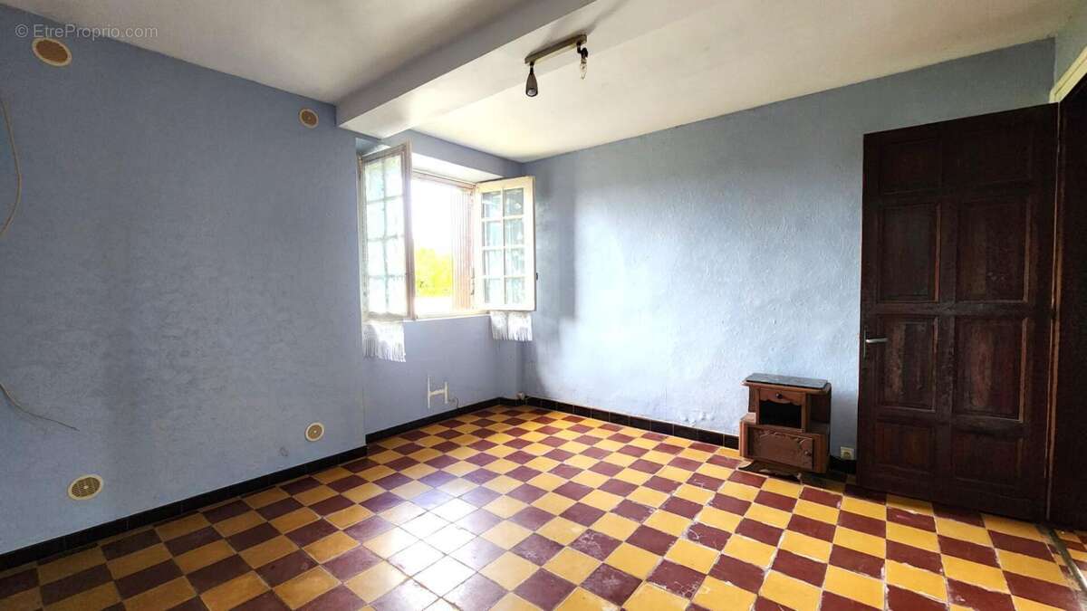 Maison à LAUREDE