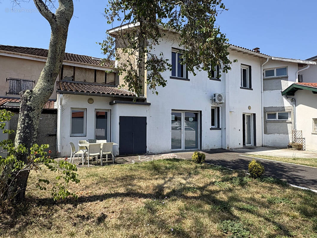 Maison à PONTONX-SUR-L'ADOUR