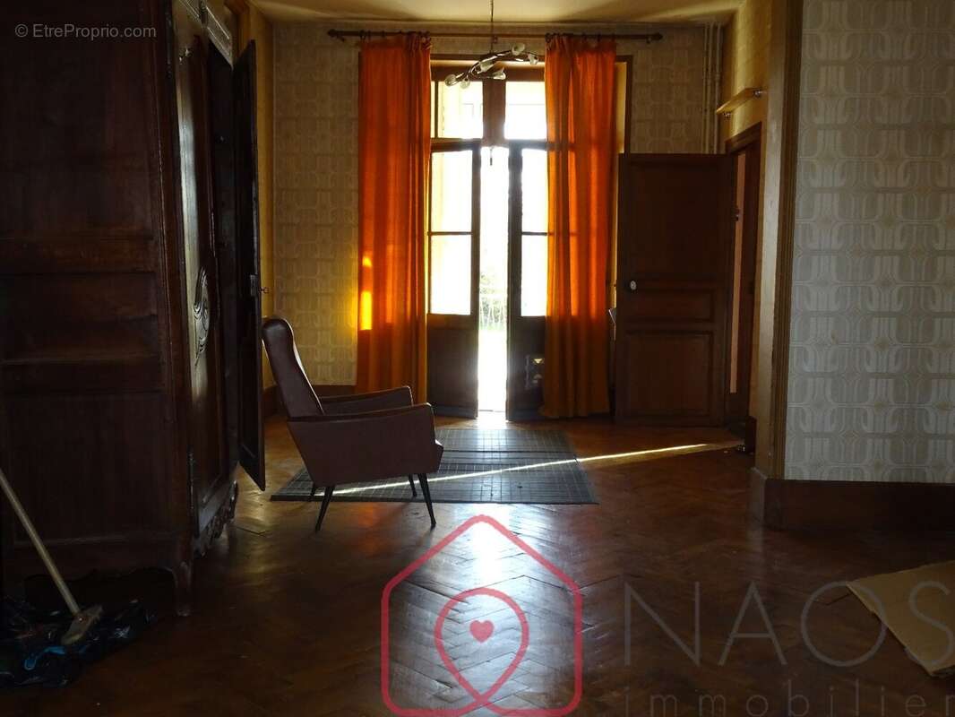 Maison à AUBIGNY-SUR-NERE