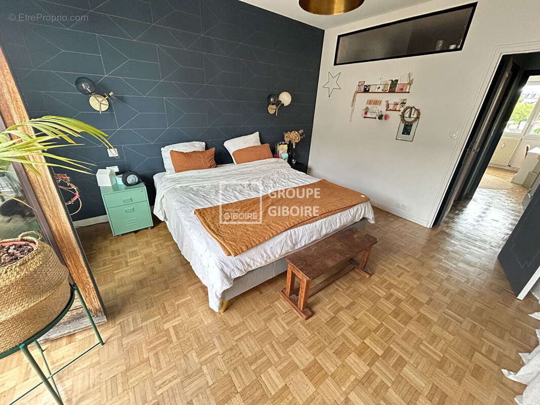 A VENDRE - Agence GIBOIRE - Rennes Thabor/Fougères - Appartement d'environ 102m²  avec balcon et garage fermé - photo 5