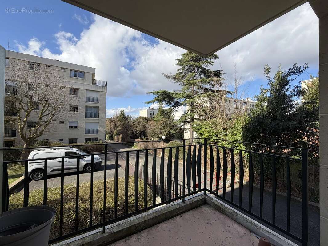 Appartement à L'HAY-LES-ROSES