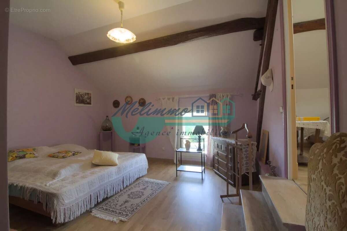 Maison 92 m² à Lain  - photo 2