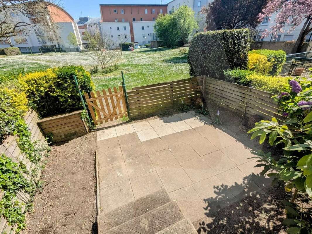 Appartement T3 50 m² avec jardin privatif - photo 6