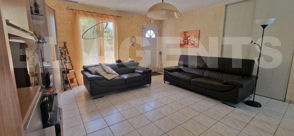 Maison Montech salon 1 - Maison à MONTECH