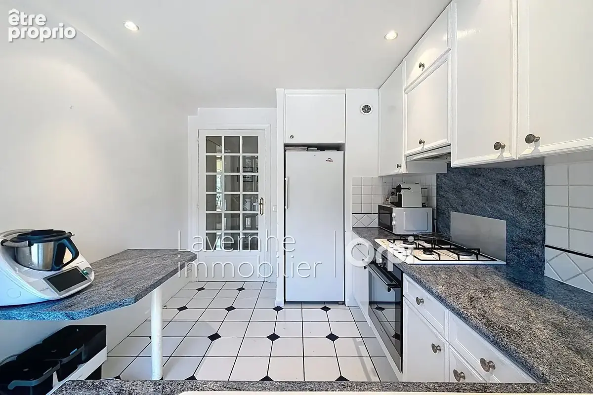 Appartement 3 pièces 66 m² à vendre à Antibes (06600) - photo 7