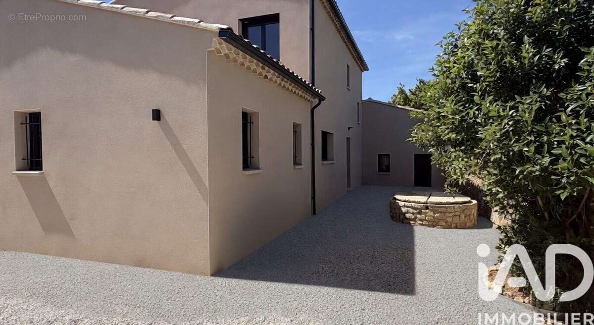 Maison 135 m² à Saint-Pierre-De-Vassols  - photo 3