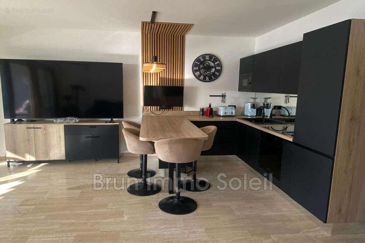 Appartement à VILLENEUVE-LOUBET