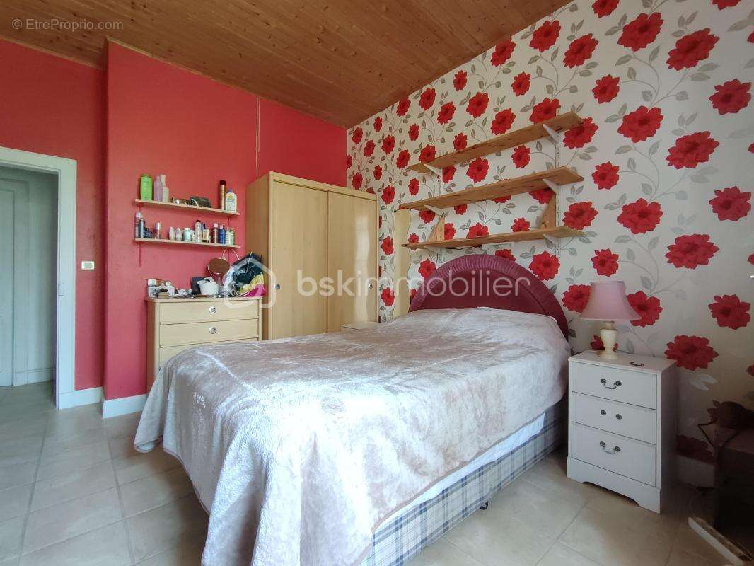 Maison 287 m² à Peyrecave  - photo 11