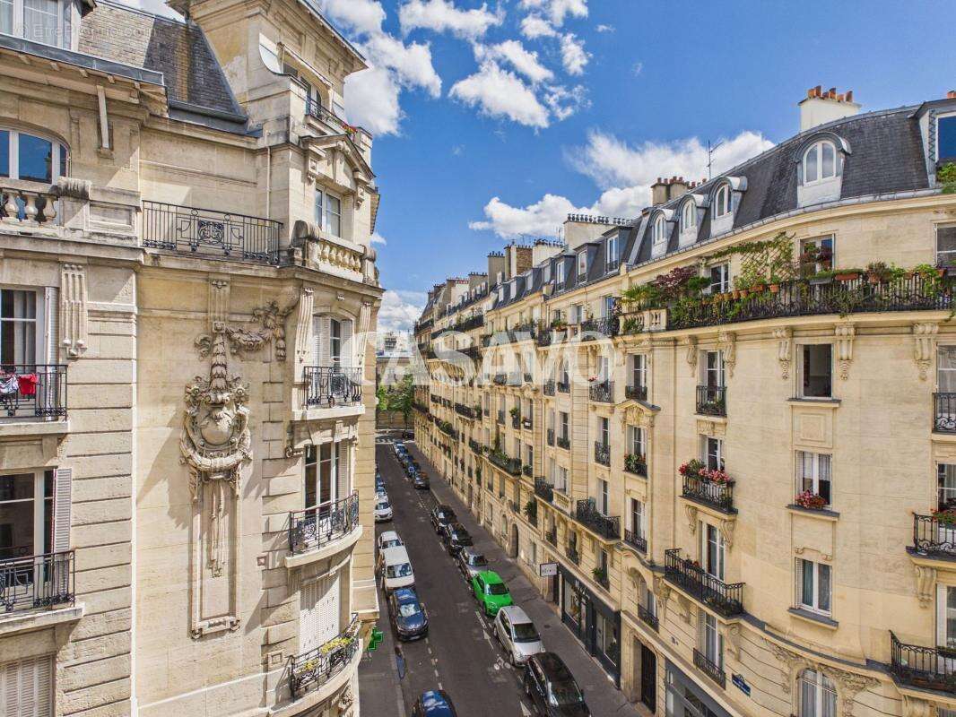 Appartement à PARIS-14E