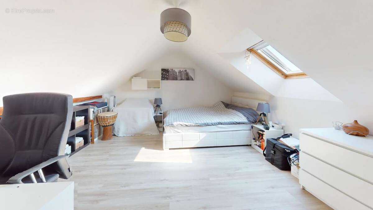 Appartement à vendre 5 pièces CHEVRIER (74) - photo 9