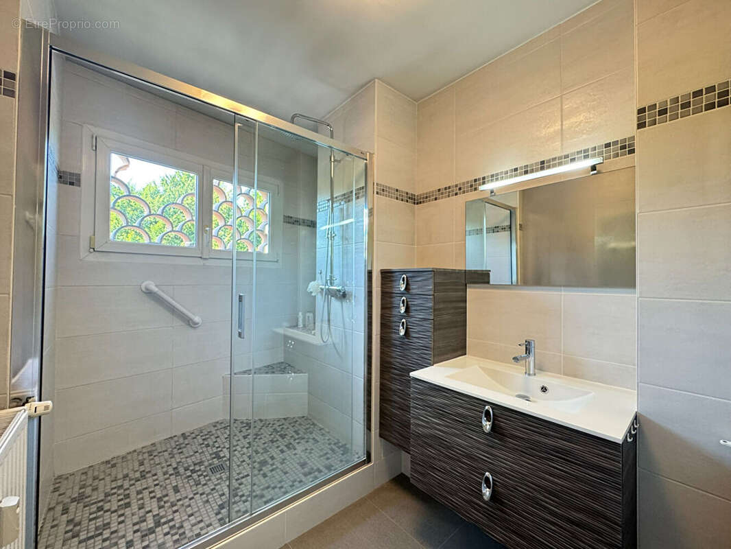 Appartement Reims 4 pièces avec Balcon - 92.74 m2 BOULINGRIN - photo 8