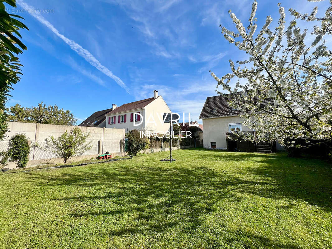 Maison à CONFLANS-SAINTE-HONORINE