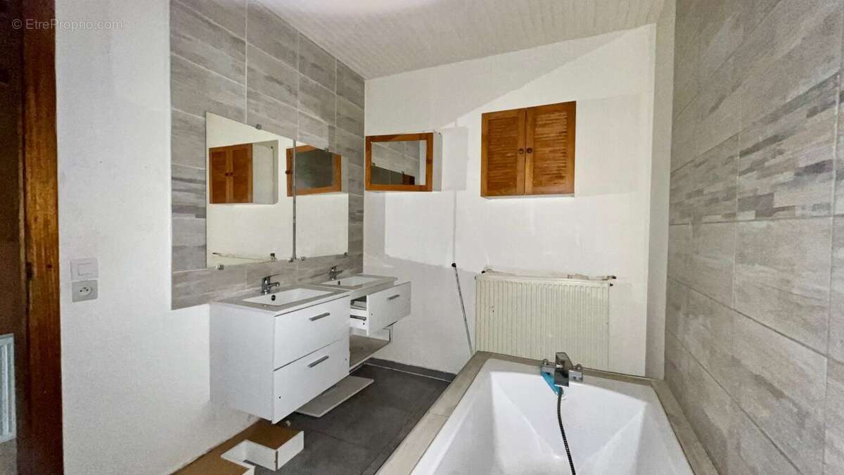 Appartement à L&#039;HOPITAL