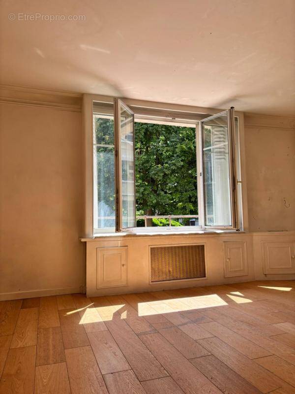 Appartement à LE KREMLIN-BICETRE