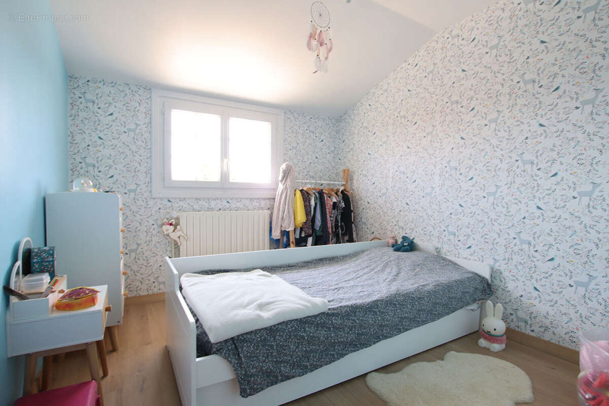 Maison 5 à 7 chambres dans le bourg de Vouillé - photo 14
