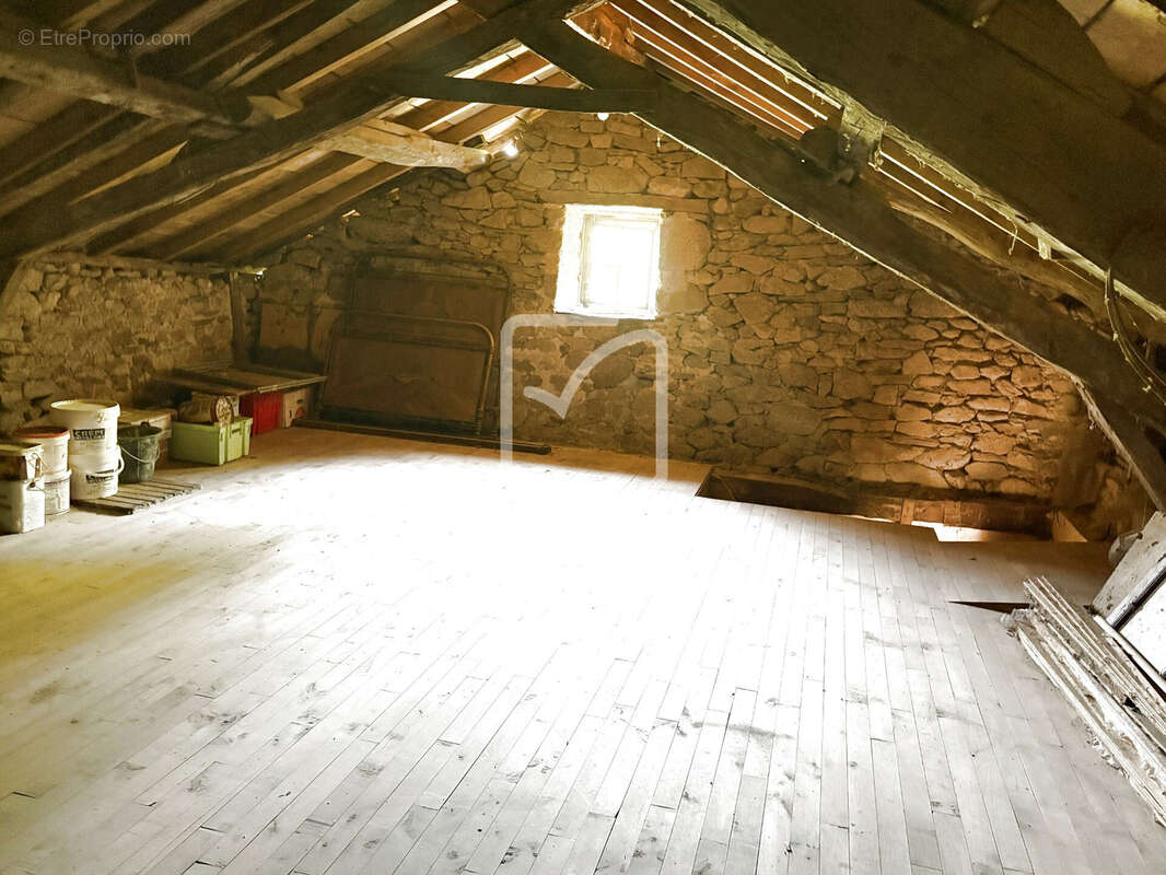 Maison à SOUSCEYRAC