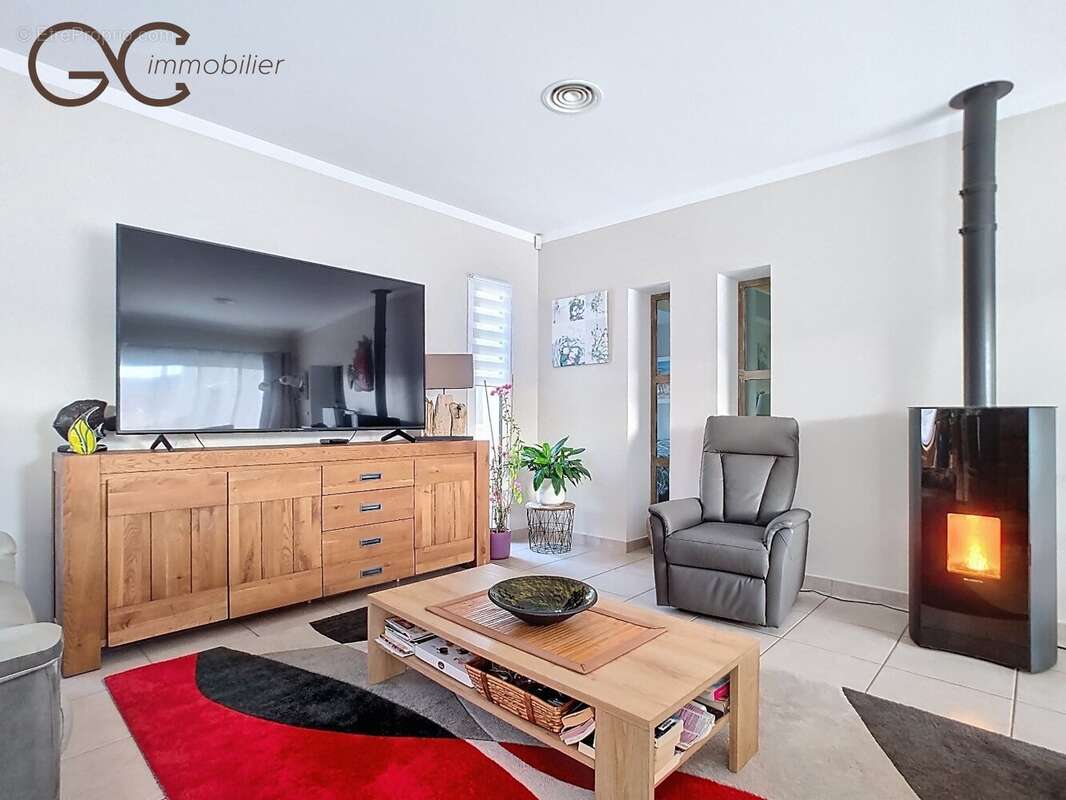 Maison à SAINT-CHINIAN