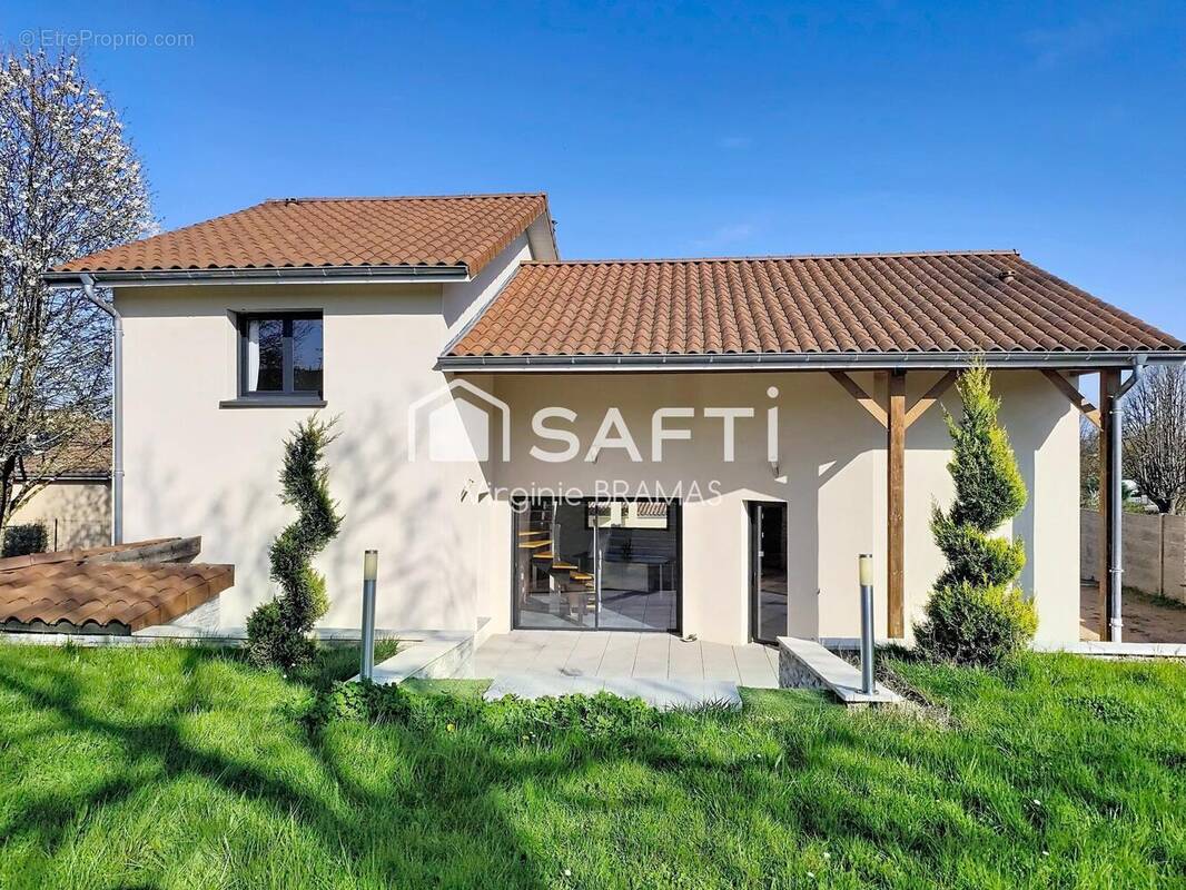 Photo 1 - Maison à CRECHES-SUR-SAONE