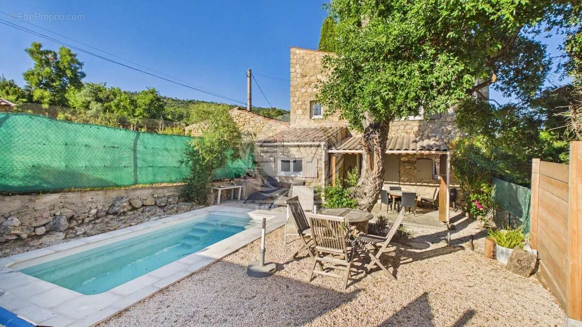 Appartement à PLAN-DE-LA-TOUR