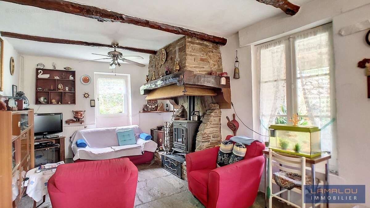 Maison à COLOMBIERES-SUR-ORB