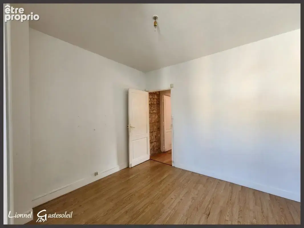 Maison à vendre 4 chambres avec jardin, parking sur la commune de Pineuilh proche de Sainte Foy la Grande (33) - photo 10