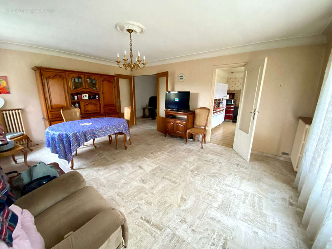 Maison à SARTROUVILLE