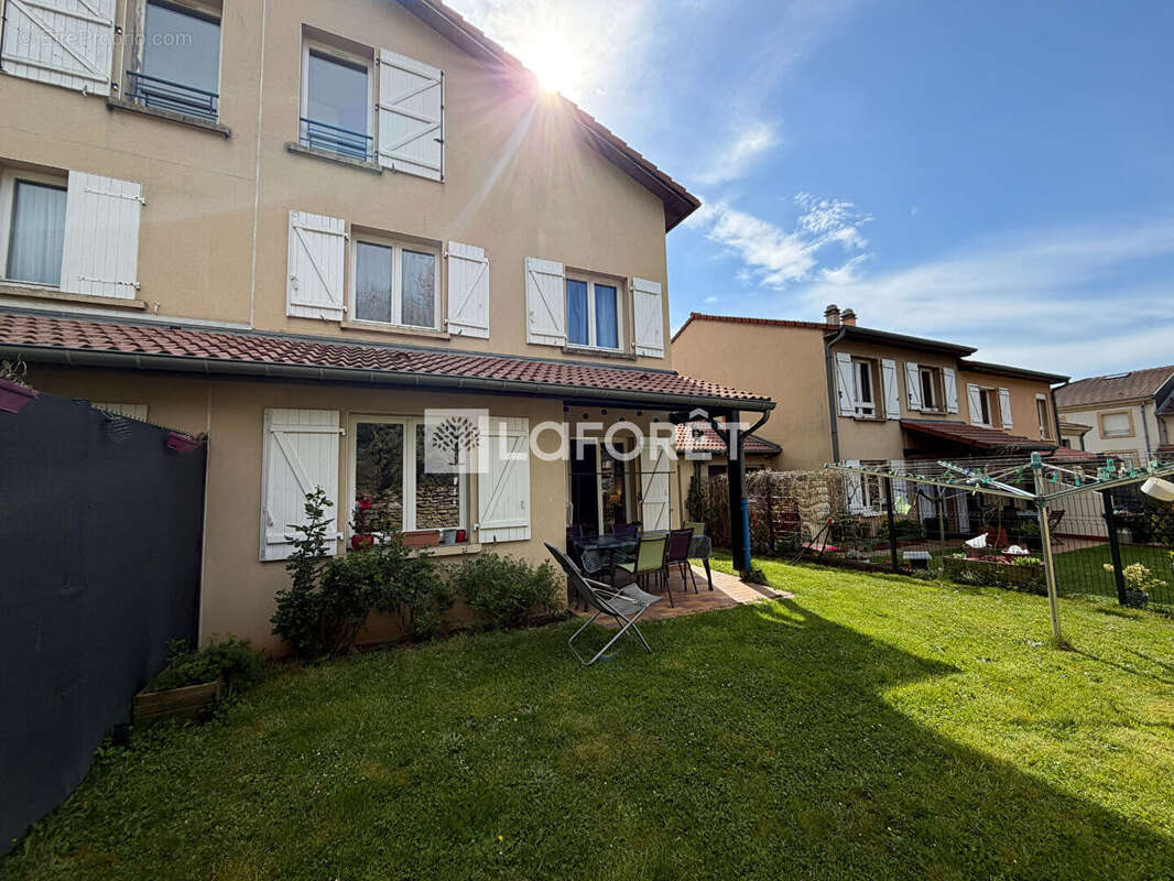 Maison à MOULINS-LES-METZ