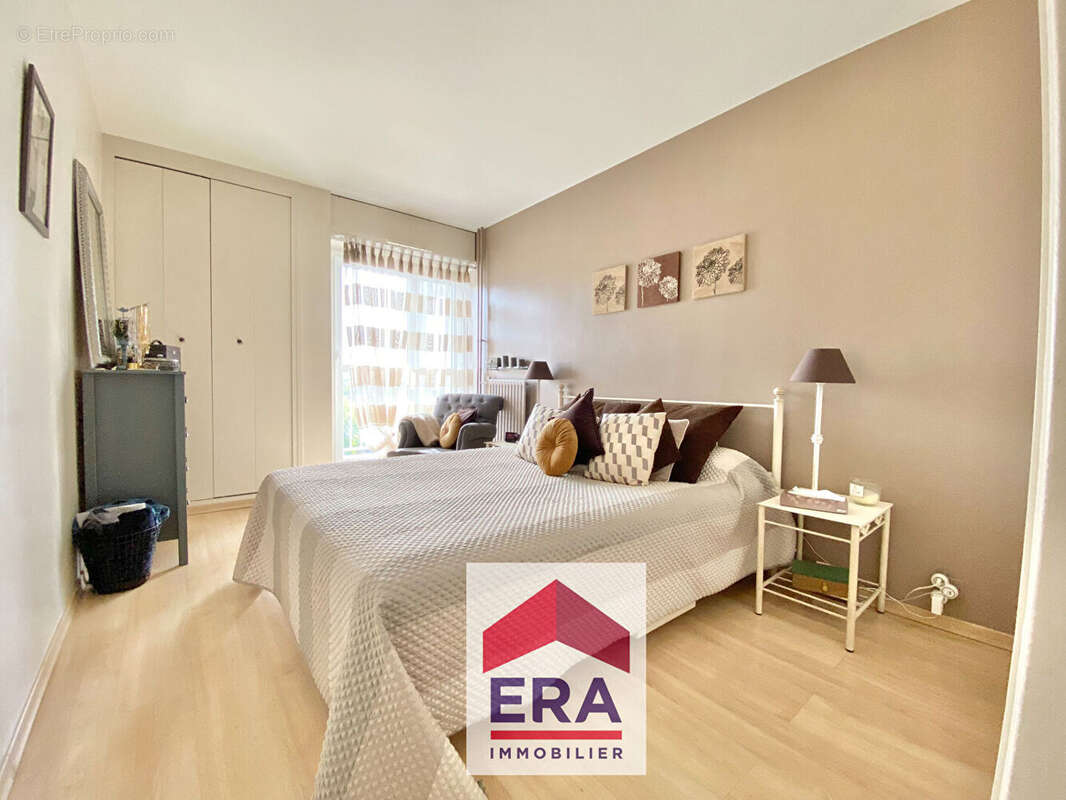 Appartement à SARTROUVILLE