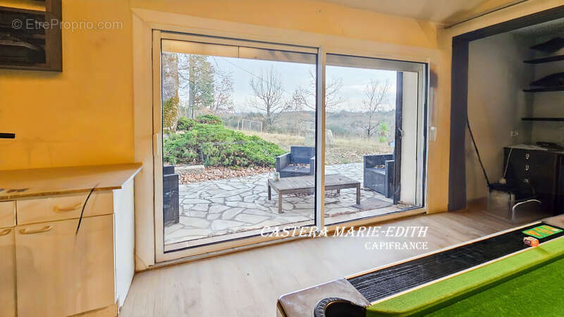 Maison d’architecte rénovée 280 M² - Sans vis à vis, calme, au fond d'une impasse - 9 Pièces -Garage -  Vue panoramique – Auch ( - photo 27