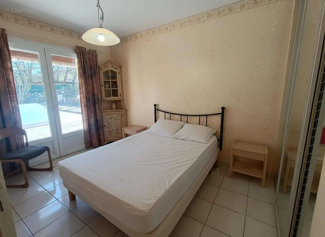 Maison à FORCALQUEIRET