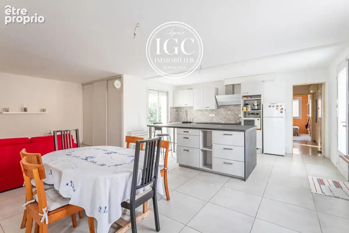 Maison plain pied - type 4 -  95 m² - garage et dependence - chateauneuf les martigues - photo 11