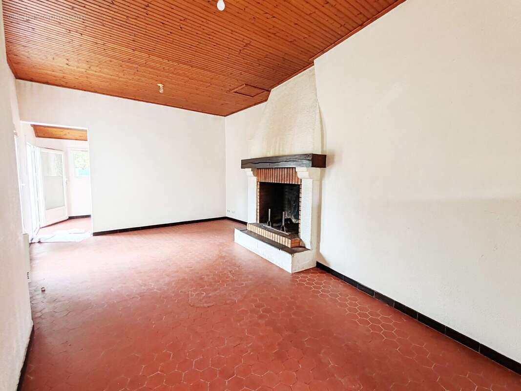 Maison 125 m² à Saint-Hilaire-De-Chaleons  - photo 6