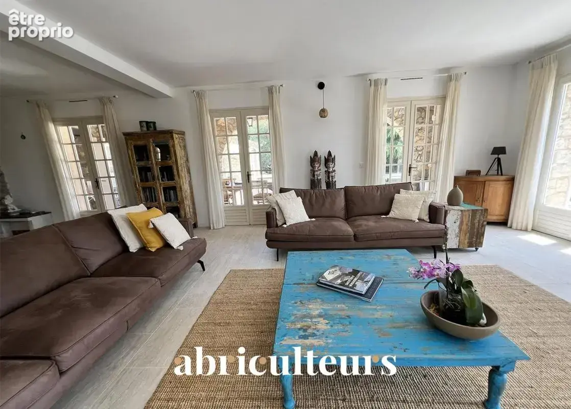 Bastide provençale de 345 m² avec vue panoramique en vente à Peymeinade (06530) - photo 8