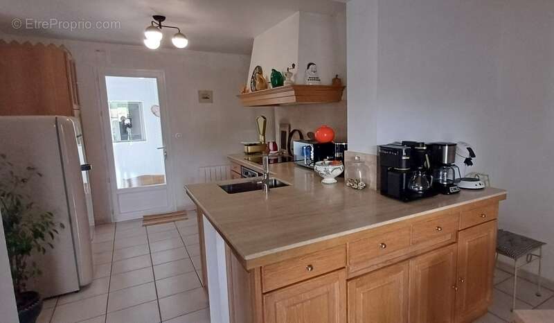 Maison à ROULLET-SAINT-ESTEPHE