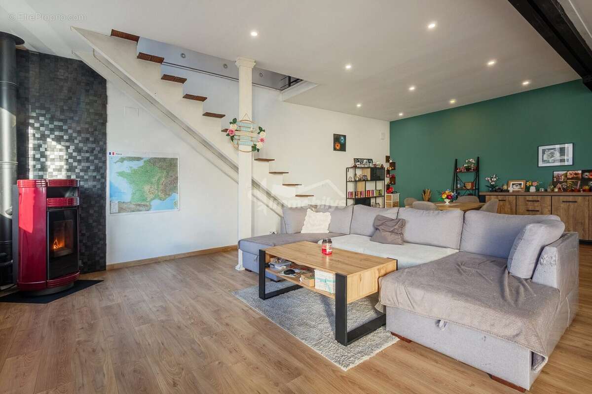 Maison à OULCHY-LE-CHATEAU