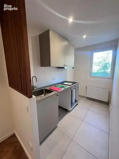 Sainte Foy les Lyon, Appartement rénové avec cachet type 2 et balcon à vivre - photo 5