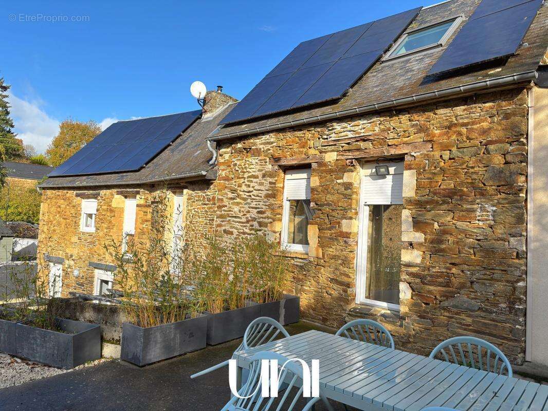 Maison à TROIS-MONTS