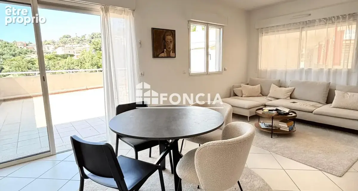 RARE !!! Appartement d’Exception – 3 Pièces avec Terrasse Panoramique  DE 70M2 au Domaine de Bellevue Cave et deux parkings S/S - photo 8
