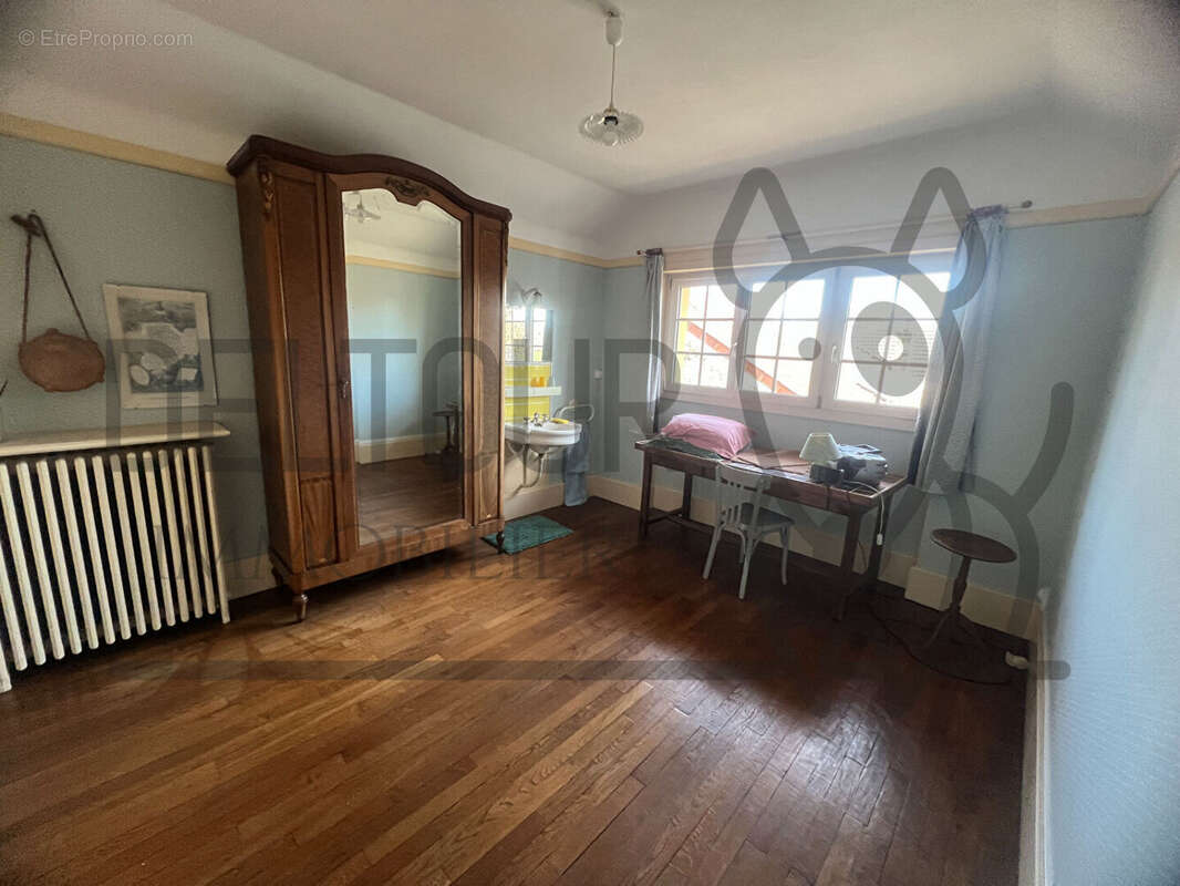 Maison à COULOMMIERS