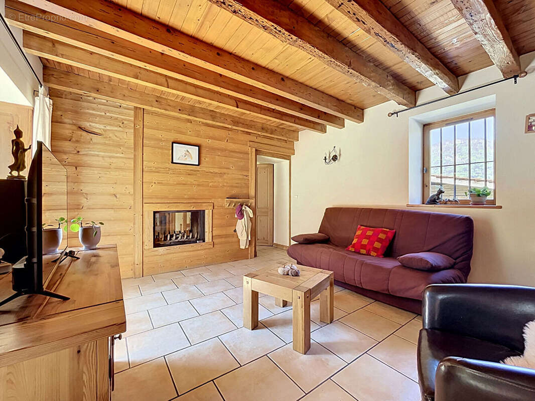 Maison à BONNEVILLE
