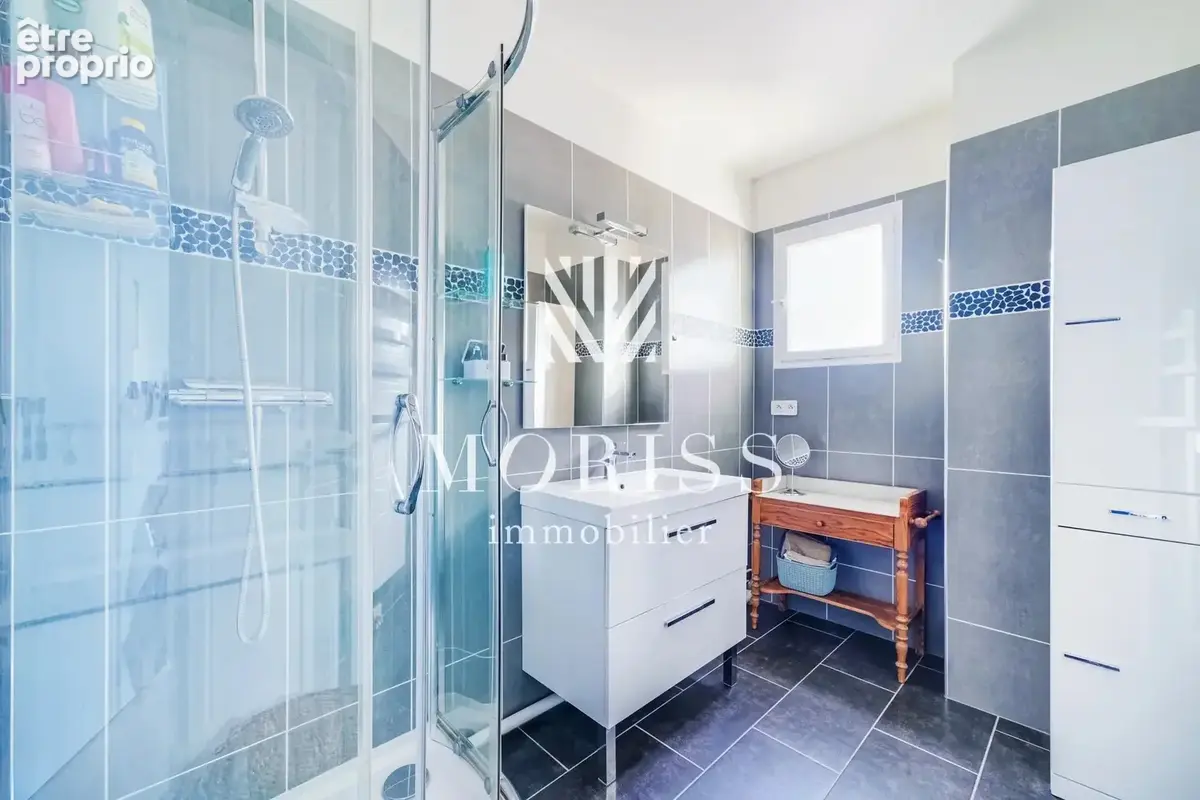 Vitry-sur-Seine Maison de 181 m2 avec jacuzzi - photo 12