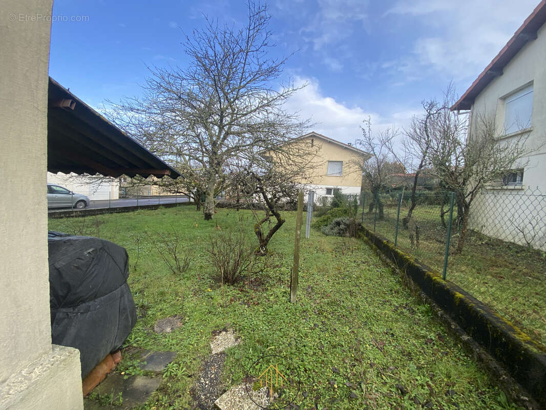 Maison à CHALAIS