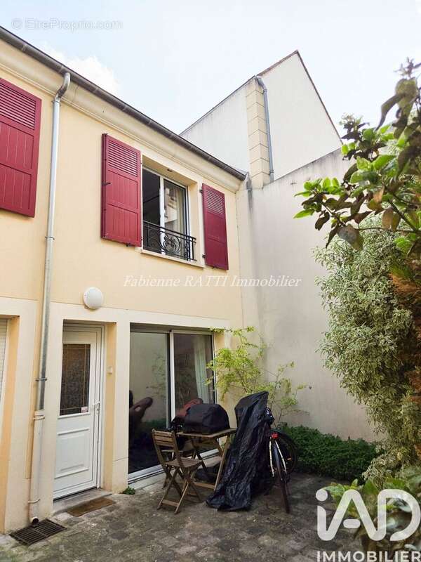 Photo 2 - Appartement à HOUILLES
