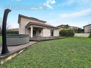 Maison à VILLEFONTAINE