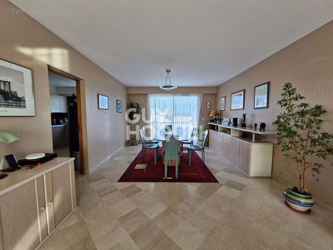 Maison à FONTENAY-SOUS-BOIS