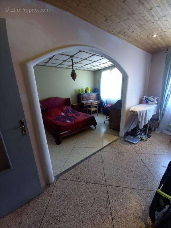 Maison de ville Vidauban 2 ch 89.10 m2 et garage 110 m2 - photo 8