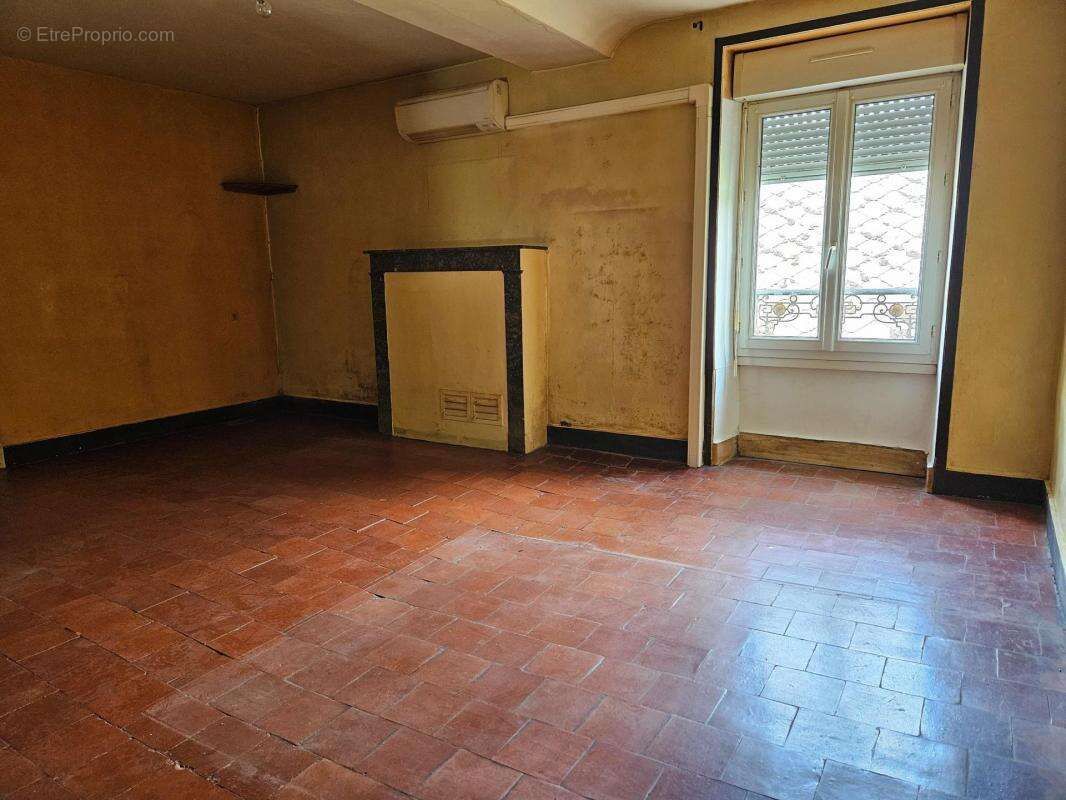 Maison à SAINT-LEONARD-DES-BOIS