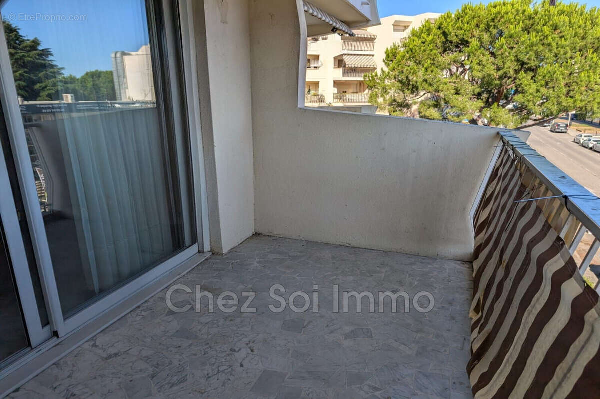 Appartement 54 m² à Saint-Laurent-Du-Var  - photo 9