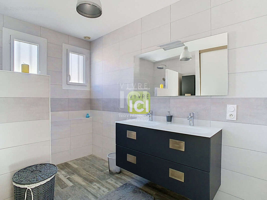 Maison familiale 112 m² en excellent état - Calme, commerces et écoles à pied - photo 13