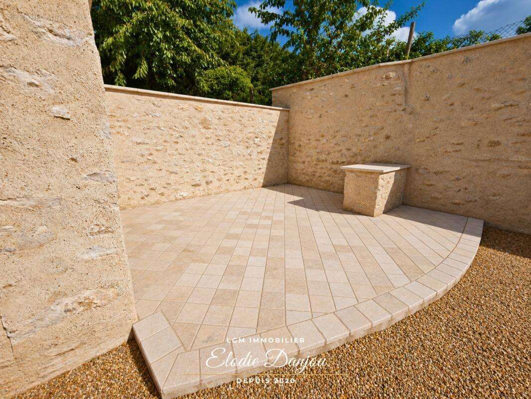 Maison de caractère entièrement rénovée – Vie de plain-pied – 2 chambres – Terrain clos – Proche Morée et Châteaudun - photo 12
